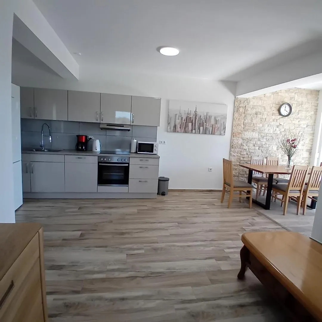 Apartments Ana 투라니 크로아티아